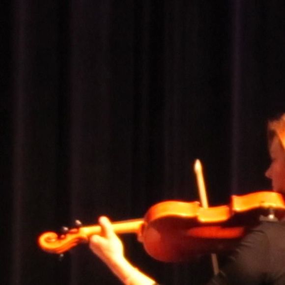 Meet your Posher, Jennifer - Picture 1 of 1